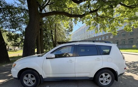 Mitsubishi Outlander III рестайлинг 3, 2011 год, 950 000 рублей, 7 фотография