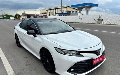 Toyota Camry, 2018 год, 2 250 000 рублей, 1 фотография