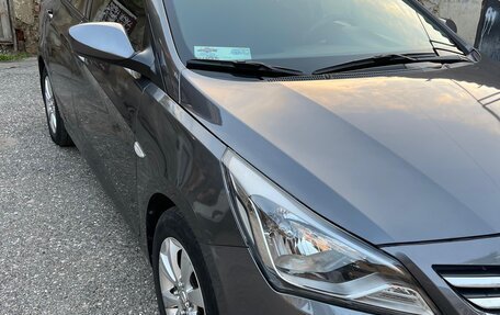 Hyundai Solaris II рестайлинг, 2015 год, 750 000 рублей, 3 фотография