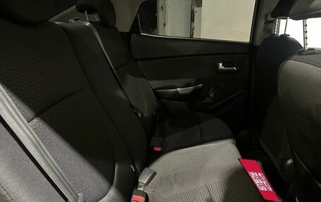 KIA Rio III рестайлинг, 2015 год, 880 000 рублей, 18 фотография
