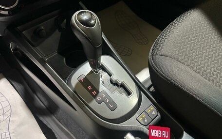 KIA Rio III рестайлинг, 2015 год, 880 000 рублей, 33 фотография