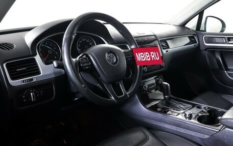 Volkswagen Touareg III, 2012 год, 1 695 000 рублей, 15 фотография