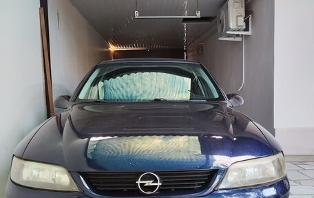 Opel Vectra B рестайлинг, 2000 год, 550 000 рублей, 2 фотография