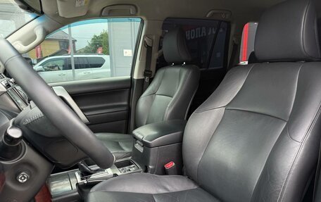 Toyota Land Cruiser Prado 150 рестайлинг 2, 2017 год, 3 590 000 рублей, 16 фотография