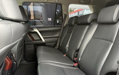 Toyota Land Cruiser Prado 150 рестайлинг 2, 2017 год, 3 590 000 рублей, 18 фотография