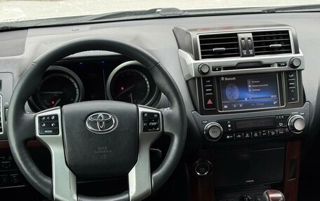 Toyota Land Cruiser Prado 150 рестайлинг 2, 2017 год, 3 590 000 рублей, 19 фотография