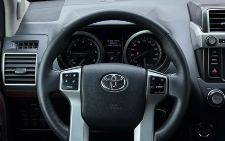 Toyota Land Cruiser Prado 150 рестайлинг 2, 2017 год, 3 590 000 рублей, 30 фотография