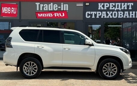 Toyota Land Cruiser Prado 150 рестайлинг 2, 2017 год, 3 590 000 рублей, 13 фотография