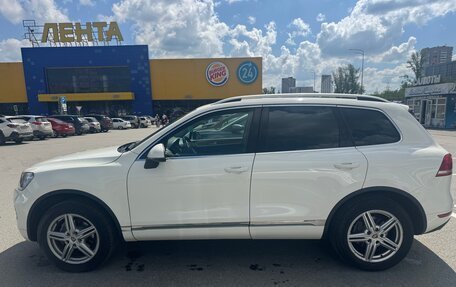 Volkswagen Touareg III, 2011 год, 1 850 000 рублей, 6 фотография
