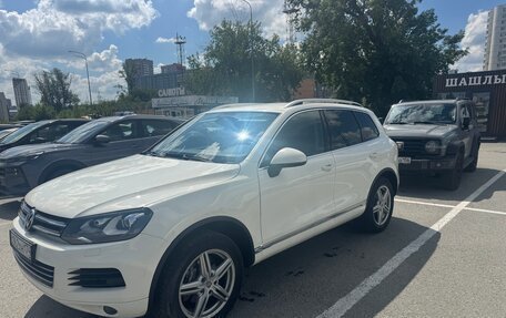Volkswagen Touareg III, 2011 год, 1 850 000 рублей, 7 фотография