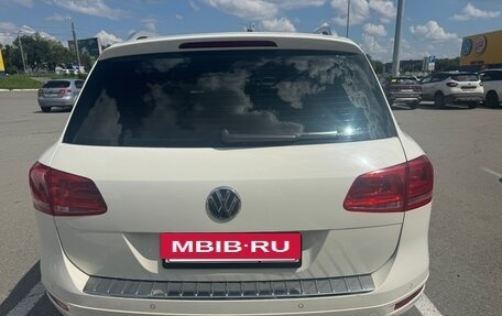 Volkswagen Touareg III, 2011 год, 1 850 000 рублей, 4 фотография