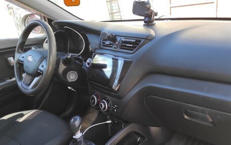 KIA Rio III рестайлинг, 2012 год, 770 000 рублей, 10 фотография