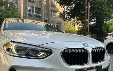 BMW 1 серия, 2023 год, 1 900 000 рублей, 10 фотография