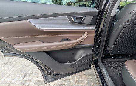 Chery Tiggo 8 Pro, 2022 год, 2 300 000 рублей, 15 фотография