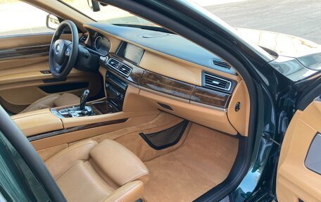 BMW 7 серия, 2013 год, 1 680 000 рублей, 11 фотография