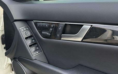 Mercedes-Benz C-Класс, 2011 год, 1 600 000 рублей, 12 фотография