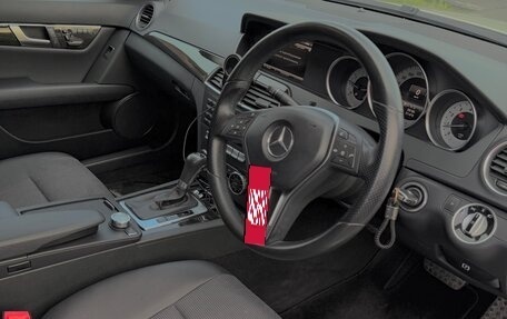 Mercedes-Benz C-Класс, 2011 год, 1 600 000 рублей, 10 фотография