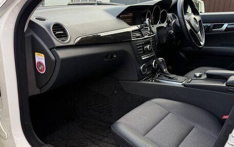 Mercedes-Benz C-Класс, 2011 год, 1 600 000 рублей, 22 фотография
