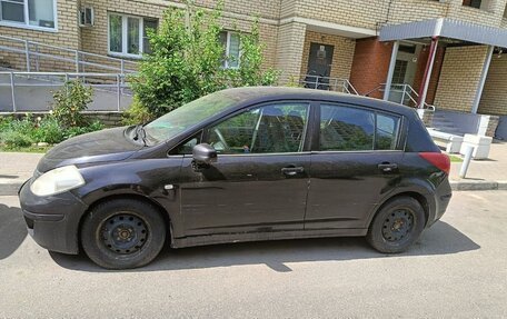 Nissan Tiida, 2010 год, 300 000 рублей, 2 фотография