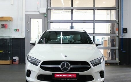Mercedes-Benz A-Класс, 2018 год, 1 950 000 рублей, 2 фотография