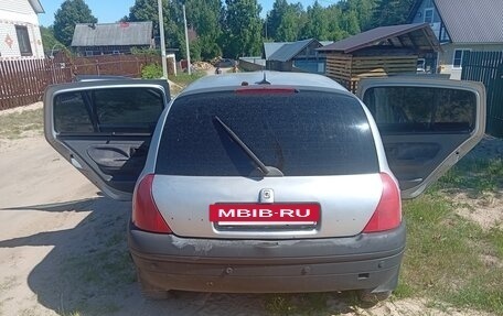 Renault Clio III, 2001 год, 187 000 рублей, 3 фотография