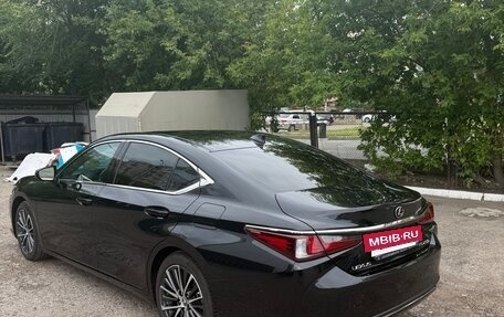 Lexus ES VII, 2022 год, 4 800 000 рублей, 3 фотография