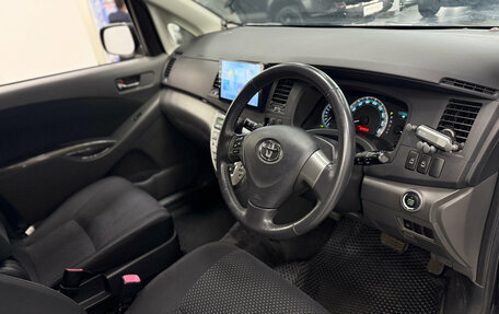 Toyota ISis I, 2010 год, 1 070 000 рублей, 8 фотография