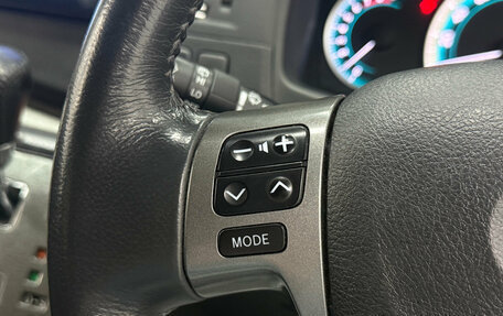 Toyota ISis I, 2010 год, 1 070 000 рублей, 13 фотография