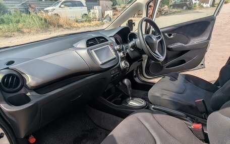 Honda Fit III, 2012 год, 890 000 рублей, 9 фотография