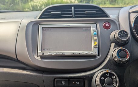 Honda Fit III, 2012 год, 890 000 рублей, 17 фотография