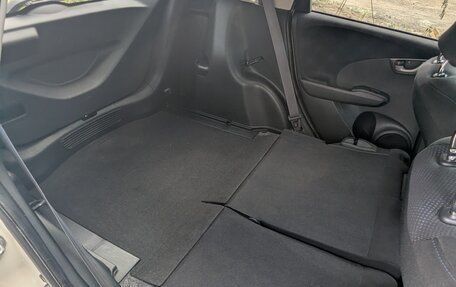 Honda Fit III, 2012 год, 890 000 рублей, 27 фотография