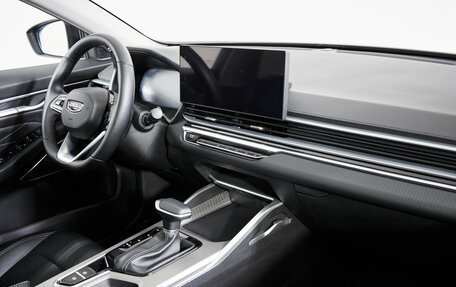 Geely Emgrand, 2024 год, 1 860 000 рублей, 10 фотография