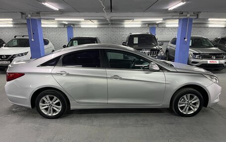 Hyundai Sonata VI, 2011 год, 595 000 рублей, 4 фотография
