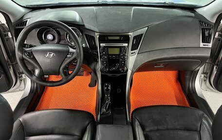 Hyundai Sonata VI, 2011 год, 595 000 рублей, 13 фотография