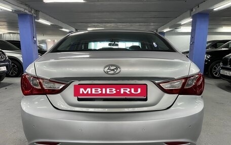 Hyundai Sonata VI, 2011 год, 595 000 рублей, 5 фотография