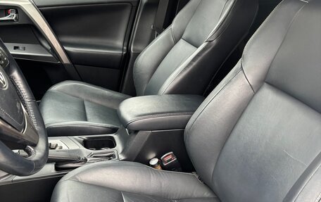 Toyota RAV4, 2018 год, 2 620 000 рублей, 10 фотография