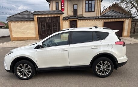 Toyota RAV4, 2018 год, 2 620 000 рублей, 7 фотография