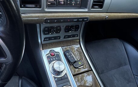 Jaguar XF I рестайлинг, 2015 год, 2 500 000 рублей, 9 фотография