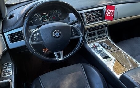 Jaguar XF I рестайлинг, 2015 год, 2 500 000 рублей, 11 фотография