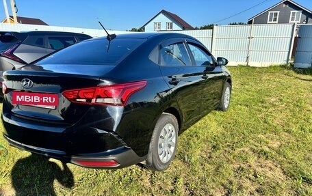 Hyundai Solaris II рестайлинг, 2021 год, 1 700 000 рублей, 13 фотография