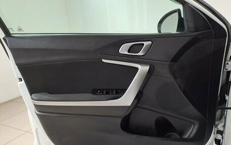 KIA cee'd III, 2022 год, 2 190 000 рублей, 17 фотография