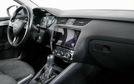 Skoda Octavia, 2019 год, 2 065 000 рублей, 10 фотография