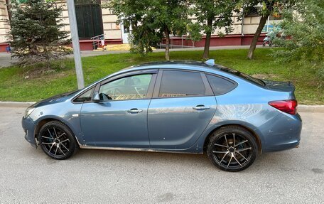 Opel Astra J, 2012 год, 550 000 рублей, 4 фотография