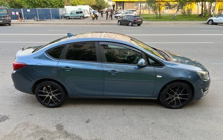 Opel Astra J, 2012 год, 550 000 рублей, 3 фотография