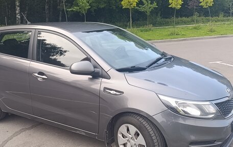 KIA Rio III рестайлинг, 2015 год, 950 000 рублей, 16 фотография