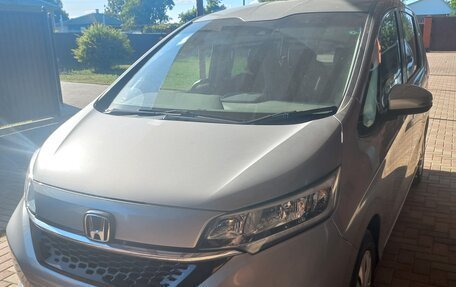Honda Freed II, 2021 год, 1 930 000 рублей, 3 фотография