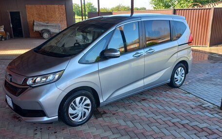 Honda Freed II, 2021 год, 1 930 000 рублей, 14 фотография