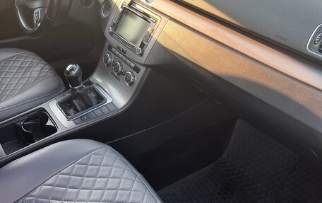 Volkswagen Passat B7, 2012 год, 1 100 000 рублей, 23 фотография