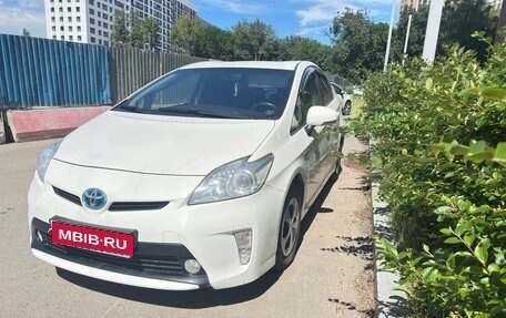 Toyota Prius, 2014 год, 1 500 000 рублей, 1 фотография