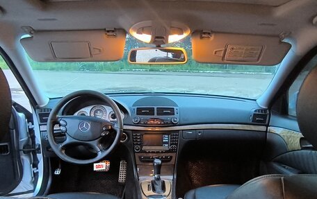 Mercedes-Benz E-Класс, 2008 год, 860 000 рублей, 24 фотография